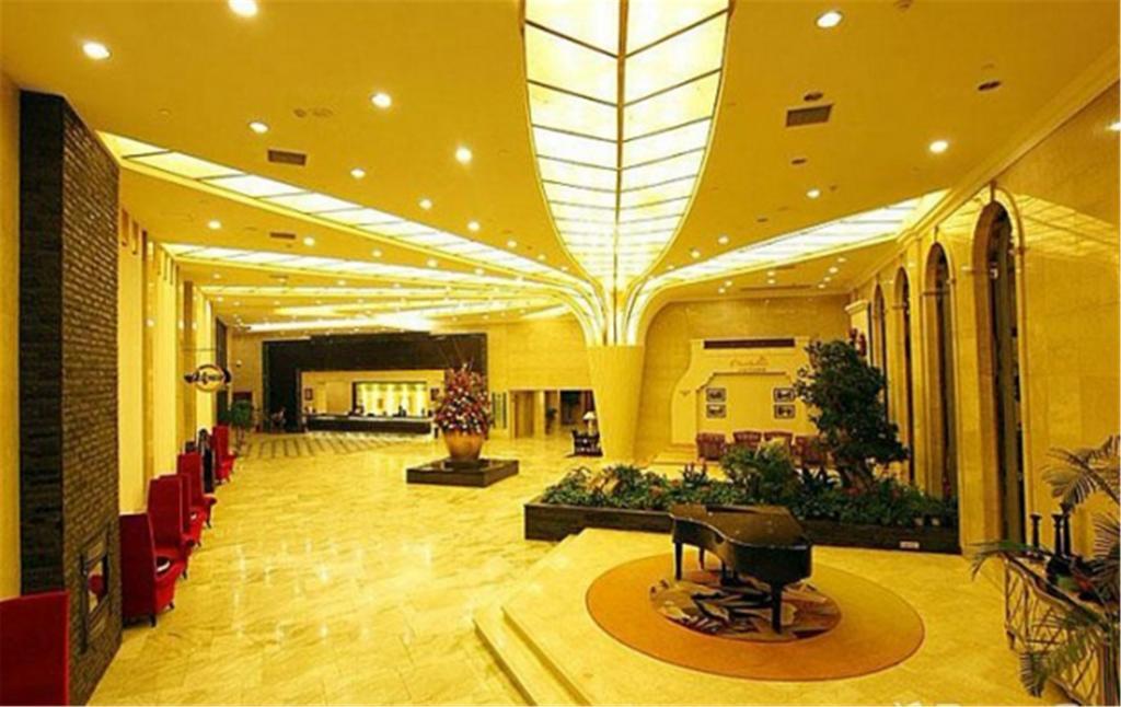 Blue Palace Hotel Jiading Exterior photo