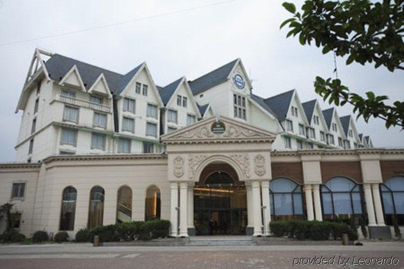 Blue Palace Hotel Jiading Exterior photo