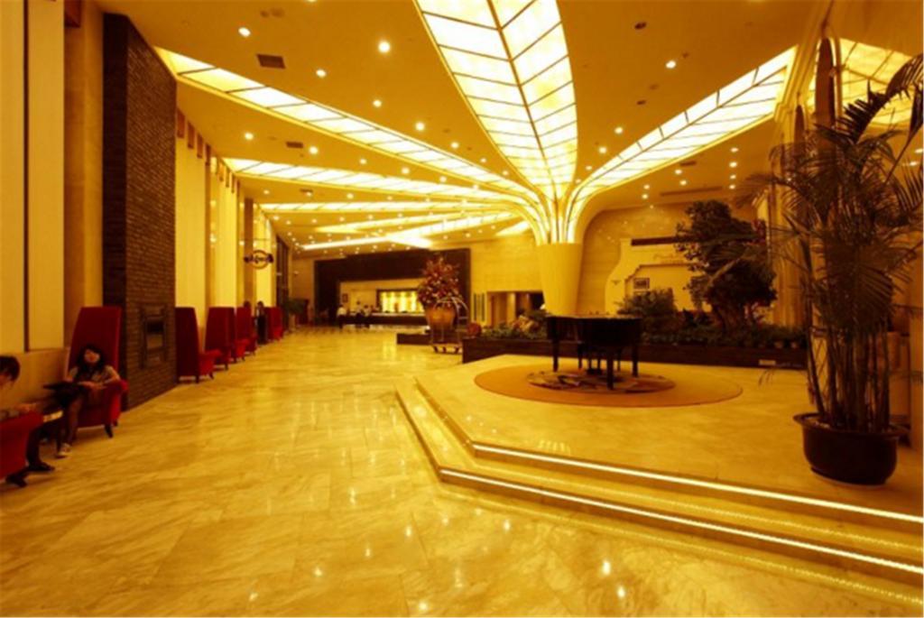 Blue Palace Hotel Jiading Exterior photo