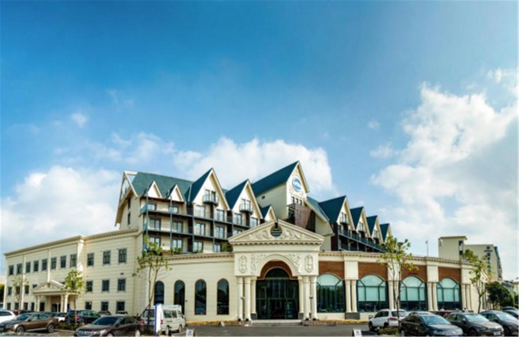 Blue Palace Hotel Jiading Exterior photo